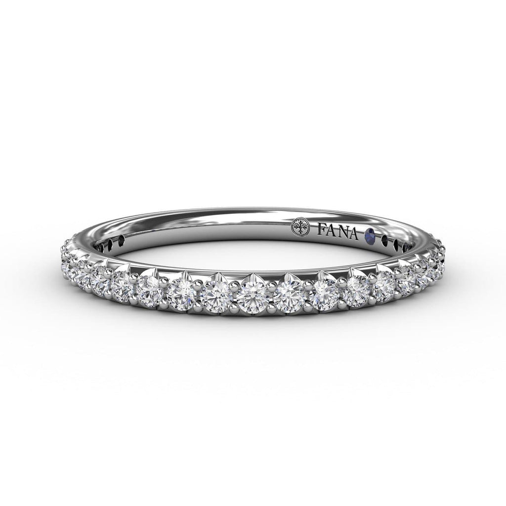 This beautiful diamond wedding band is designed to match engagement ring style S3280 (5552796106907)