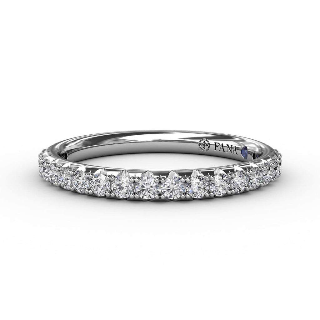 This beautiful diamond wedding band is designed to match engagement ring style S3286 (5552796270747)