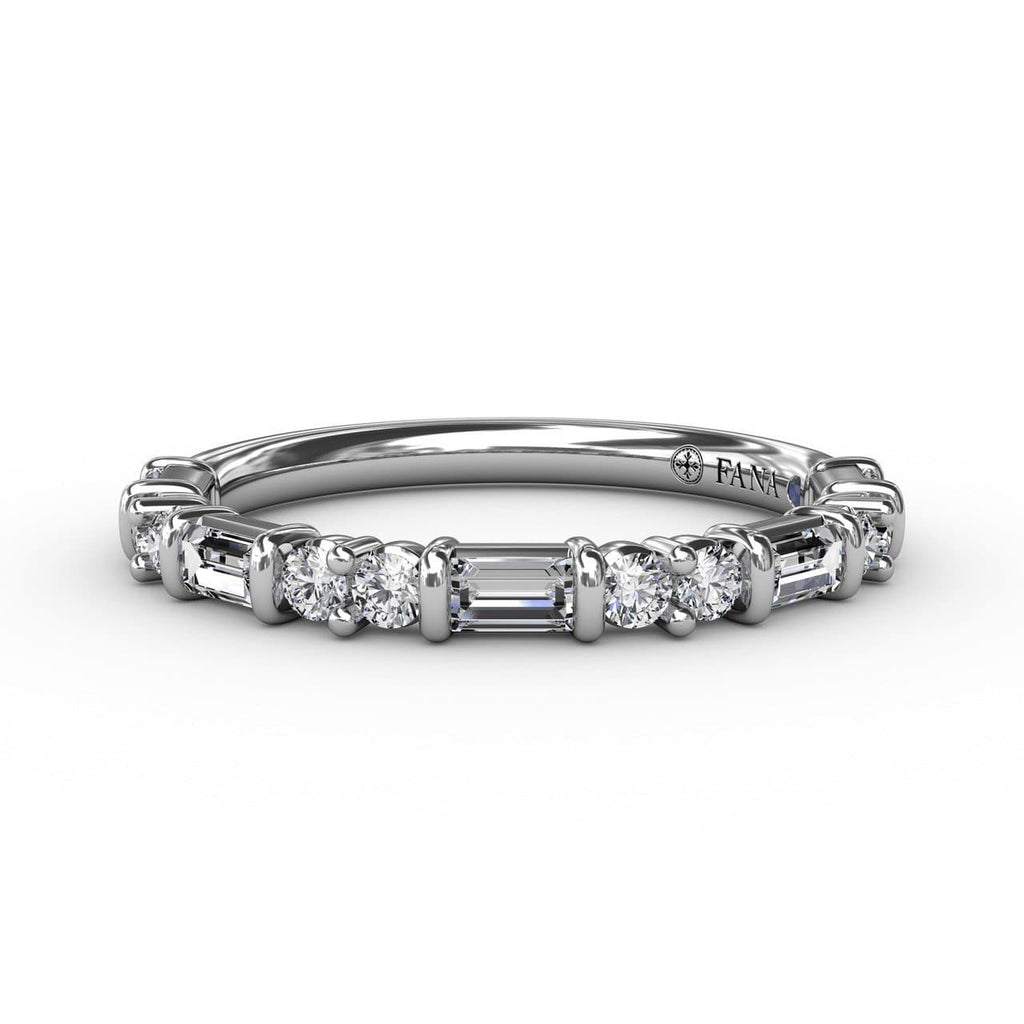 This beautiful diamond wedding band is designed to match engagement ring style S3320 (5552797155483)